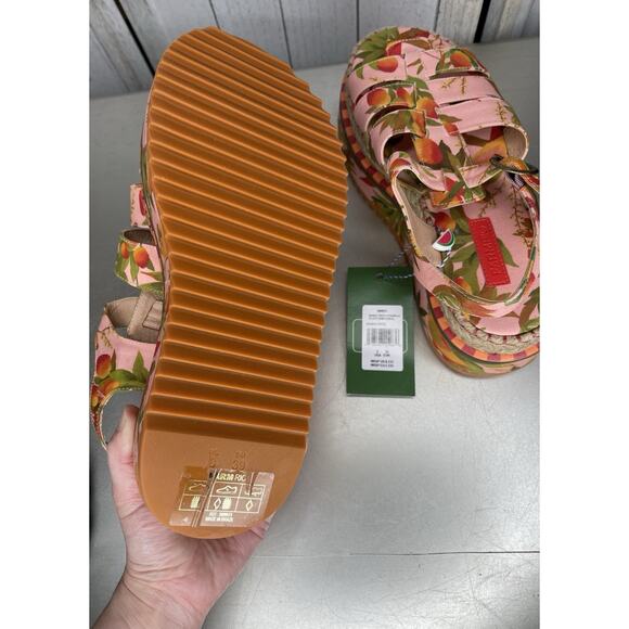New! Farm Rio Tropical Mango Fruit Print Sandals Platform Parrot Size 8 - Picture 6 of 6